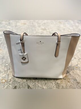 Kate Spade New York Schuyler tote bag